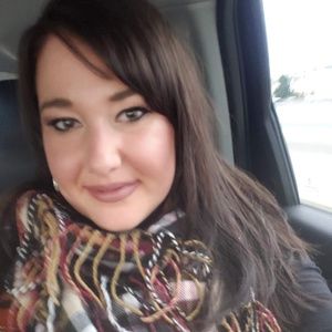 Meet your Posher, Angie